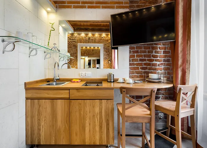 ستير مياستو الفندقية 4*