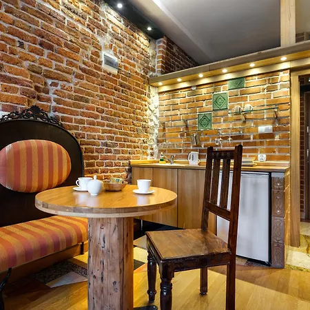 Stare Apartahotel 4*