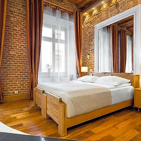 Aparthotel Stare