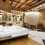 Stare Apartmanhotel 4*