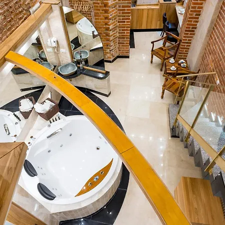 老城公寓酒店 4*